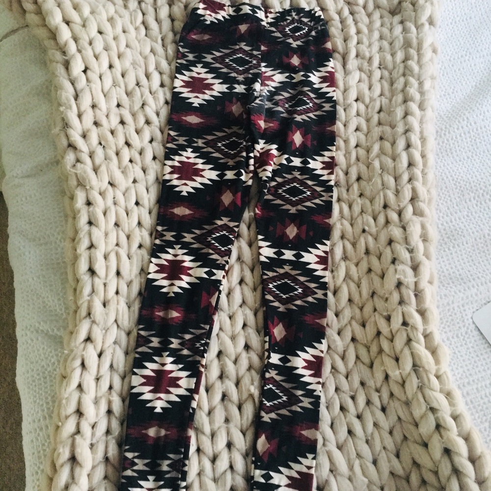 Really soft Aztec leggings